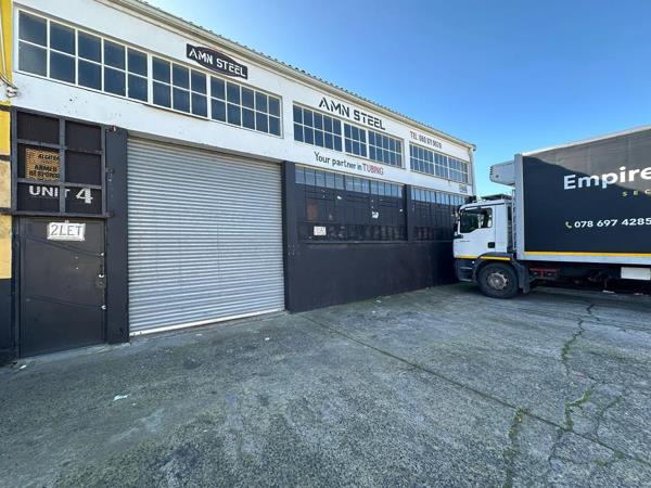 330 m² Industrial space
