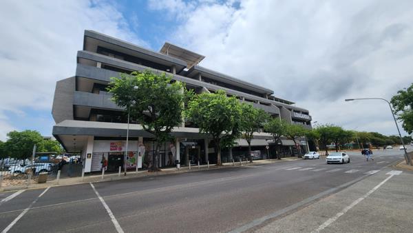 54  m² Commercial space