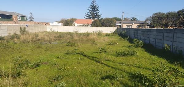 714 m² Land