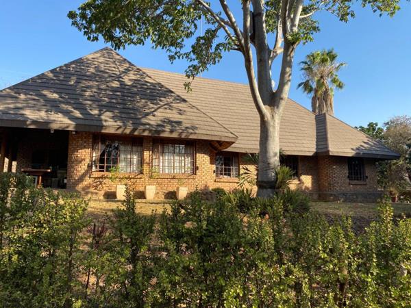 10 Bedroom House