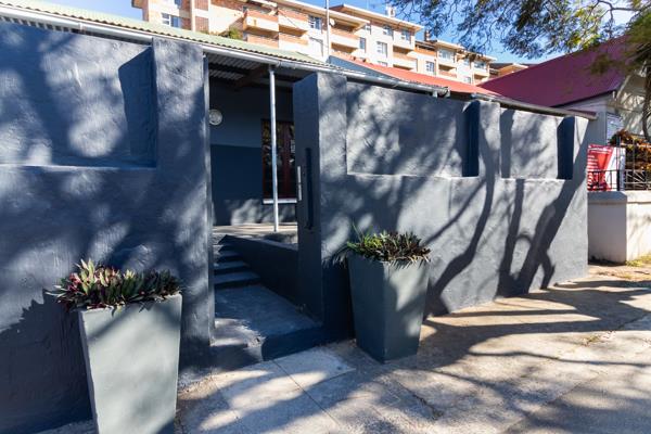 307 m² Office Space