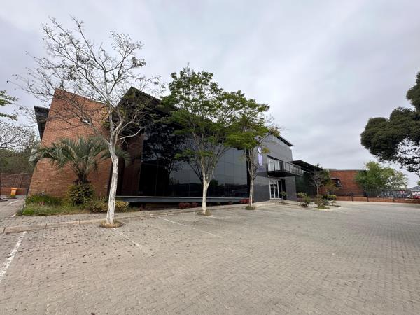 2 221 m² Industrial space