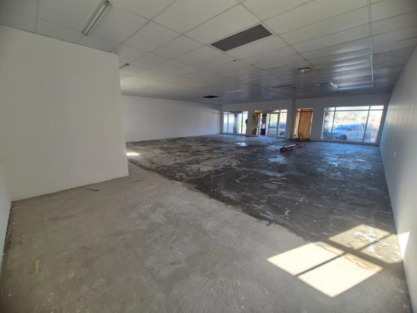 183  m² Retail Space