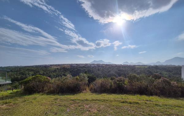 1 123 m² Land