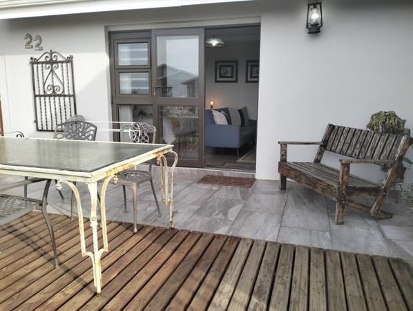 1 Bedroom Garden Cottage