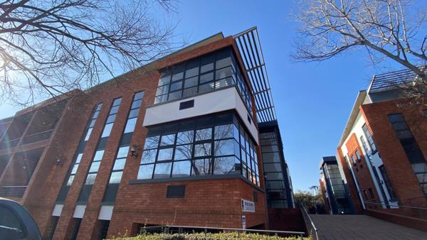 196 m² Commercial space
