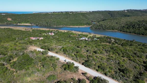 5 734 m² Land