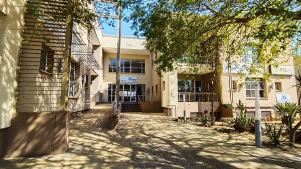 332.9  m² Commercial space