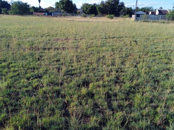 833 m² Land