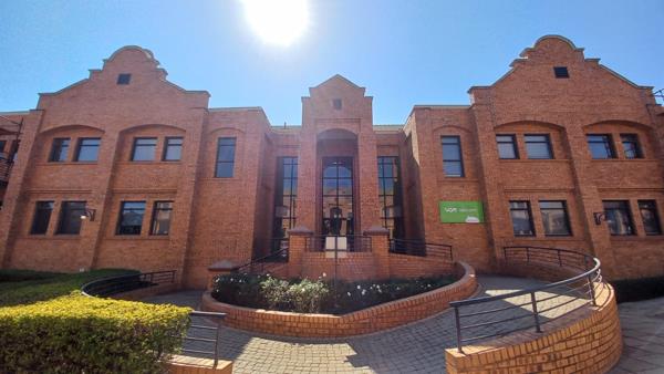 1 332  m² Commercial space