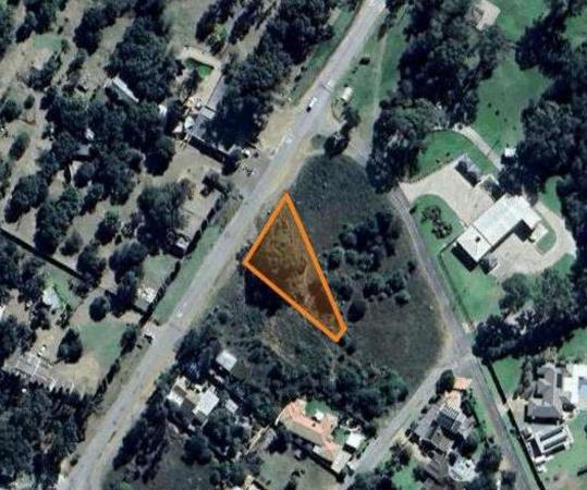 1 258 m² Land
