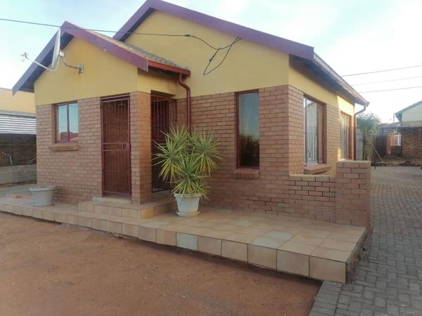 2 Bedroom House