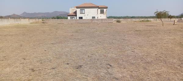 787 m² Land
