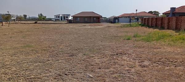 787 m² Land