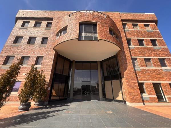 435.9 m² Commercial space