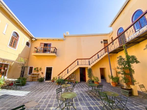 2 088  m² Commercial space