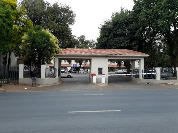 608 m² Commercial space