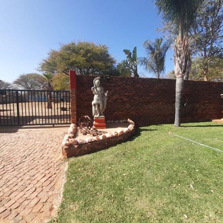 1 000  m² Commercial space