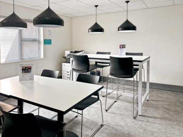 5  m² Office Space
