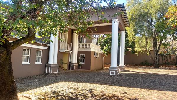 11 Bedroom House