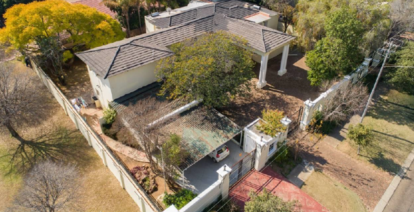 11 Bedroom House