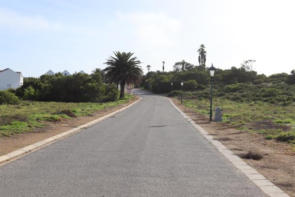 450 m² Land