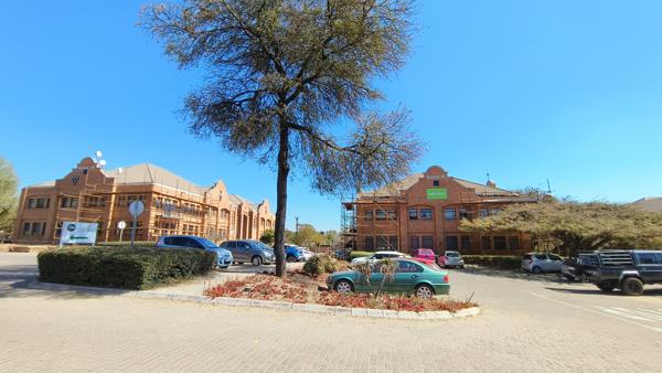 1 147 m² Office Space