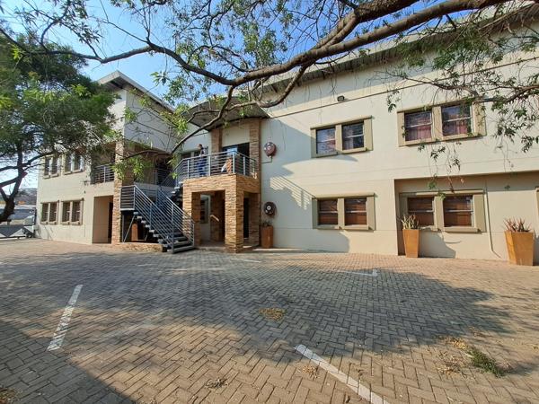 453  m² Office Space