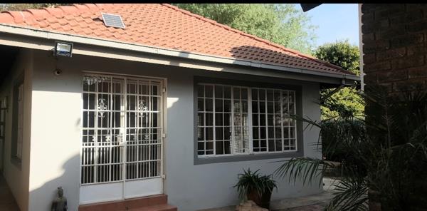 1 Bedroom Garden Cottage