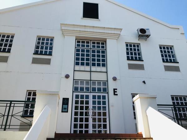 376 m² Office Space