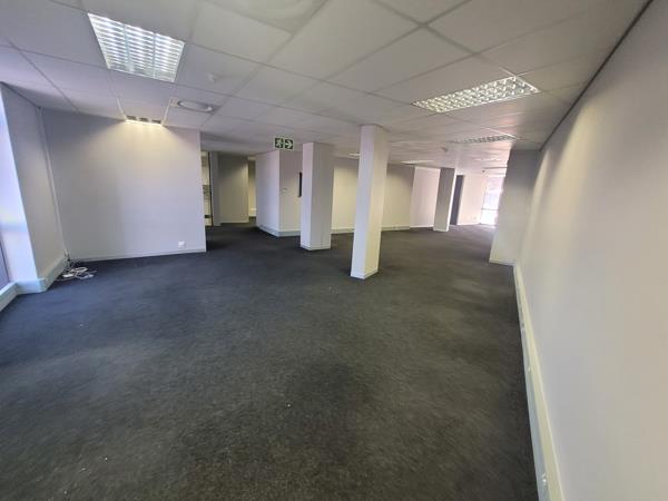 220.4 m² Office Space