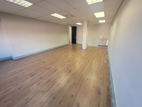 116.6 m² Office Space