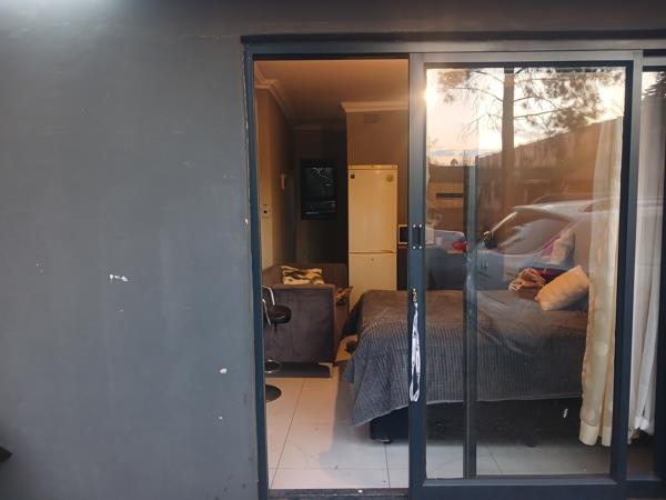 1 Bedroom Garden Cottage