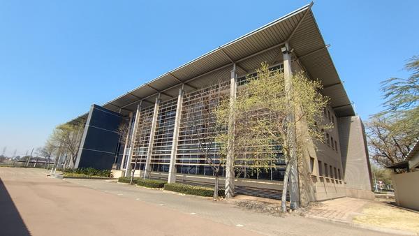 509 m² Office Space