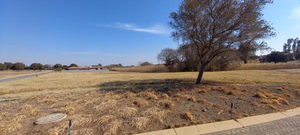 1 000 m² Land