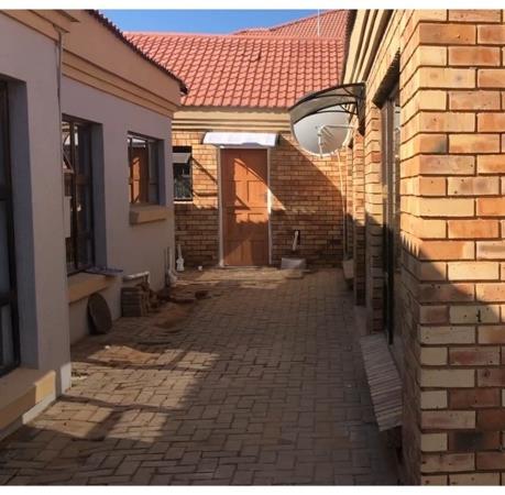 1 Bedroom Garden Cottage