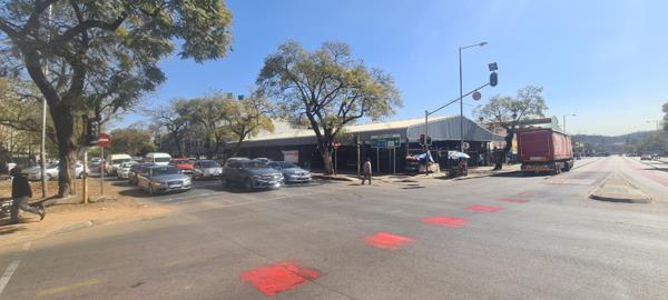 1 068 m² Commercial space
