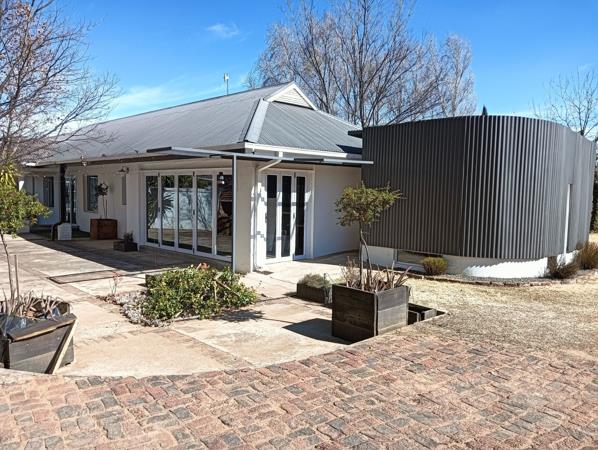 400 m² Office Space