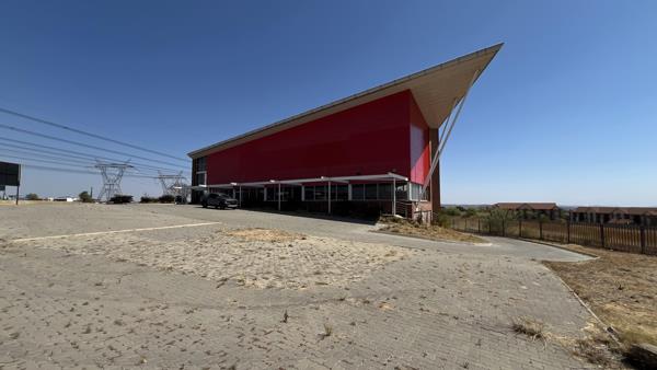 16 445  m² Industrial space