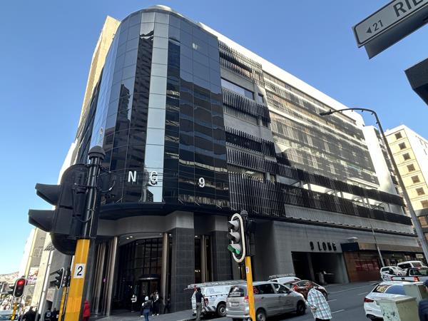 800  m² Commercial space