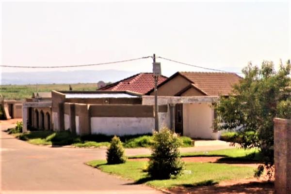 2 Bedroom House