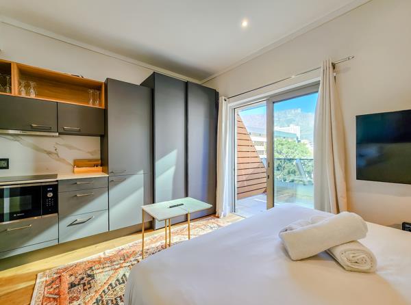 Studio Apartment