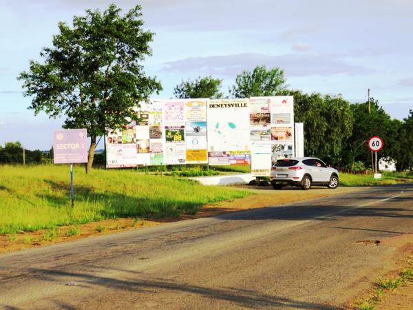 1 792 m² Land
