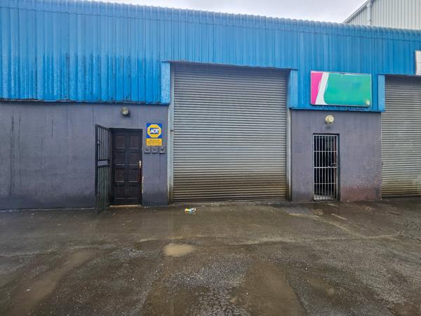 128  m² Commercial space