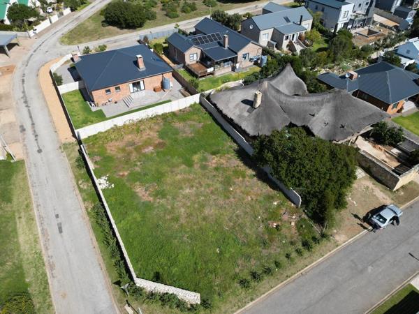 724 m² Land