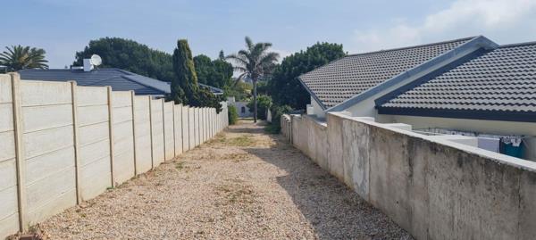 1 206 m² Land