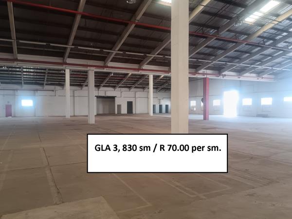 3 830  m² Industrial space