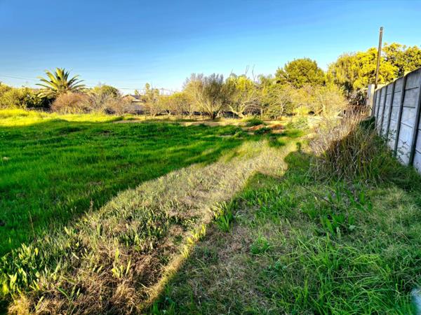 567 m² Land