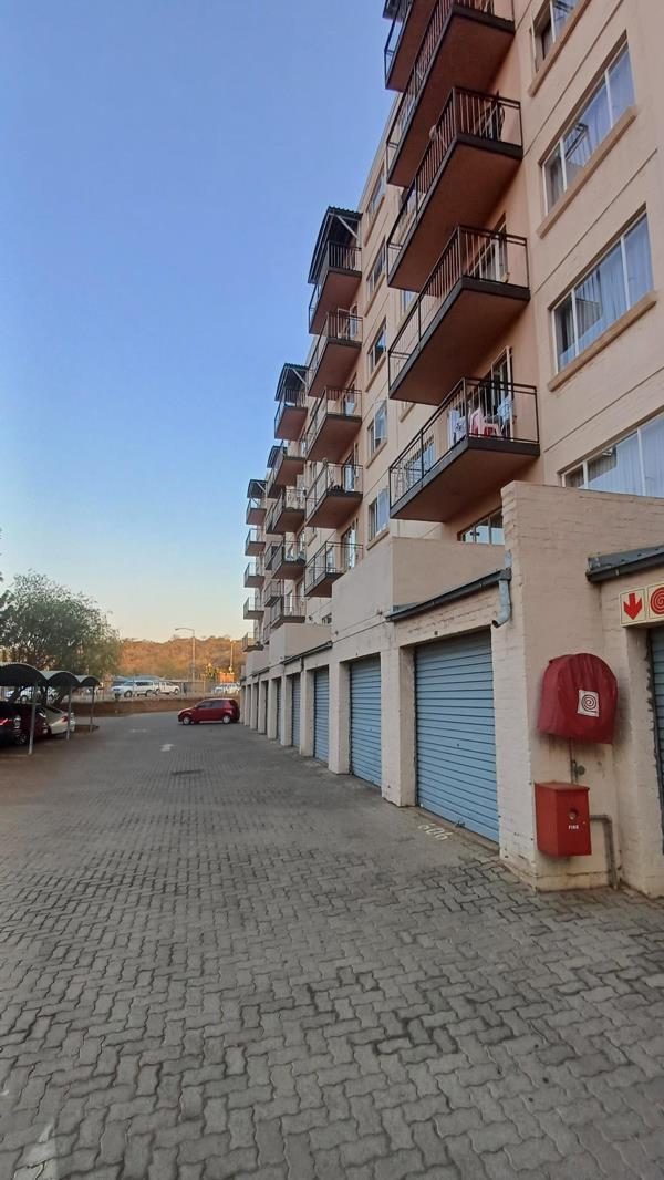 1 Bedroom Apartment in Weavind Park