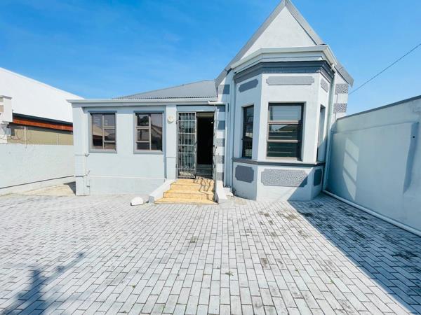 295 m² Office Space